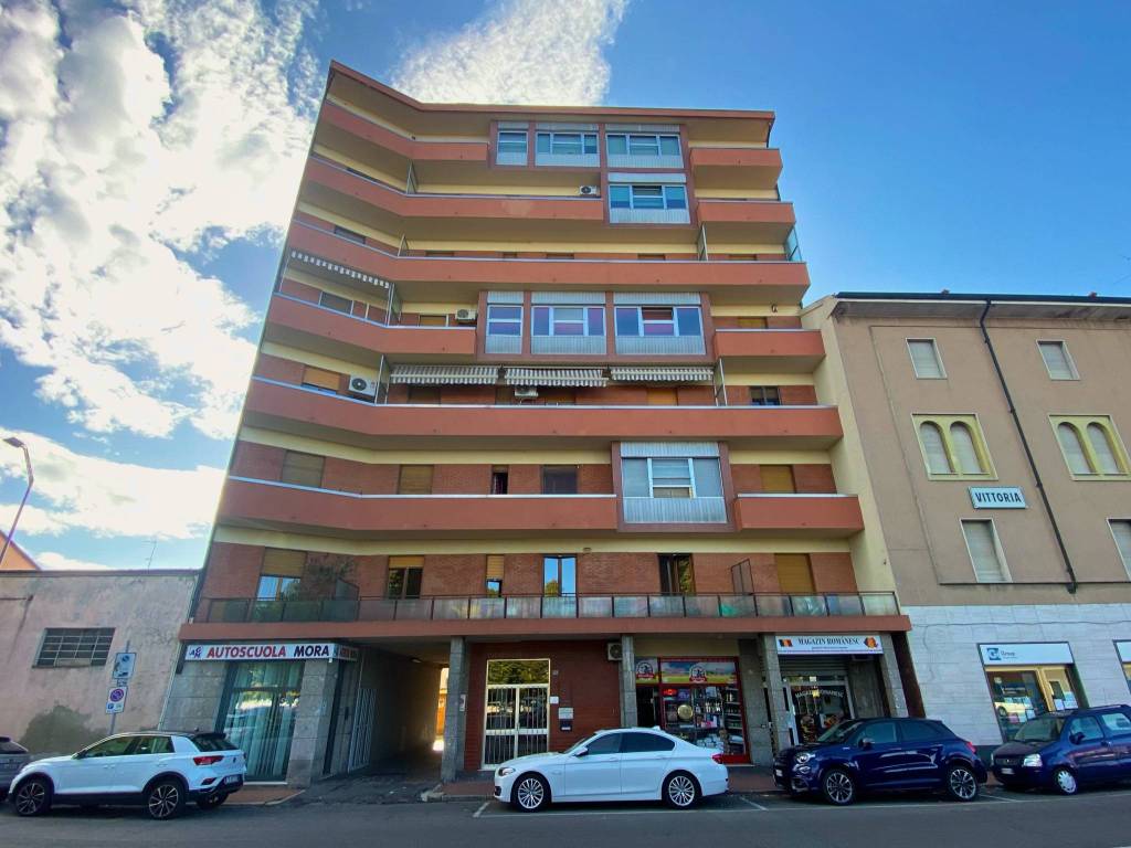 appartamento in vendita a Tortona in zona Centro Storico