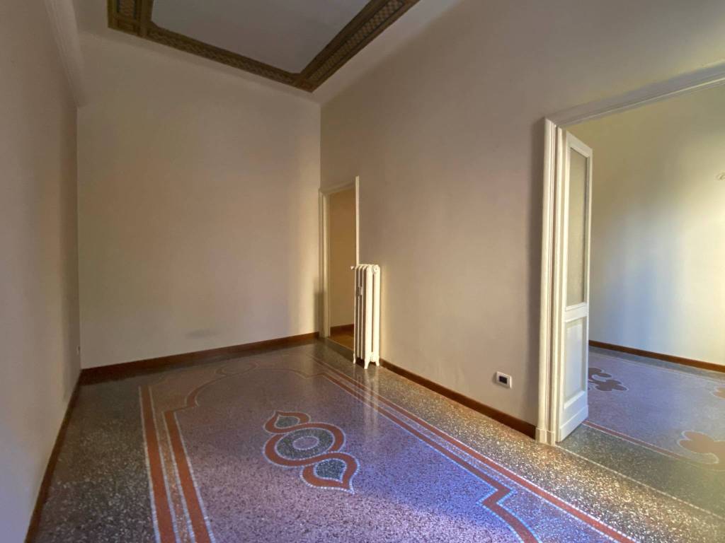 appartamento in vendita a Tortona in zona Centro Storico