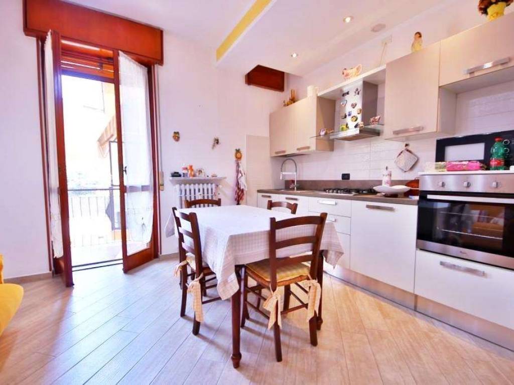 appartamento in vendita a Tortona in zona Castello