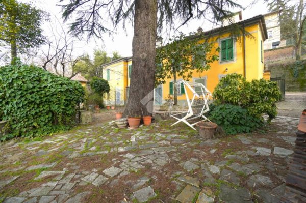 casa indipendente in vendita a Tortona