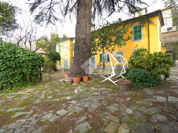 casa indipendente in vendita a Tortona