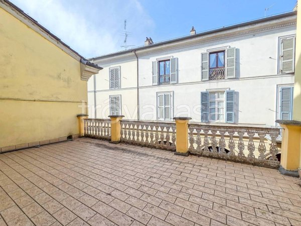 appartamento in vendita a Tortona in zona Centro Storico