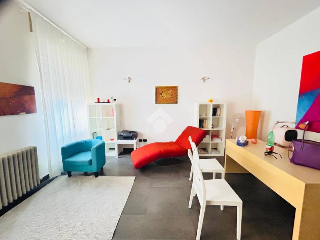 appartamento in vendita a Tortona in zona Centro Storico