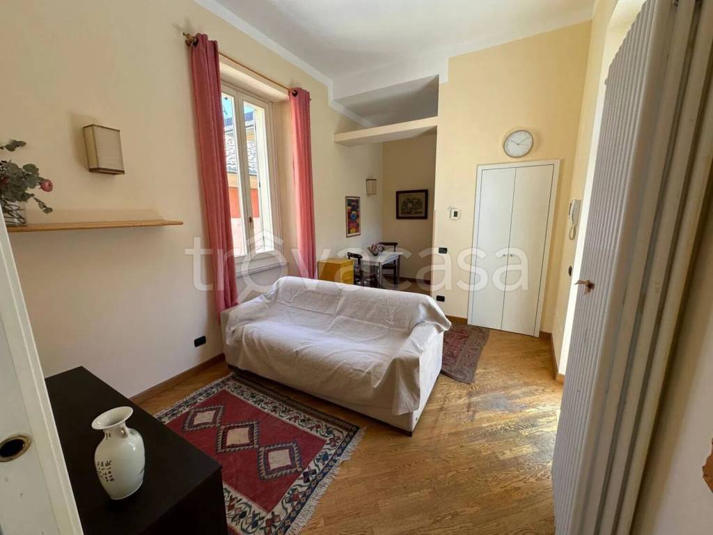 appartamento in vendita a Tortona in zona Centro Storico