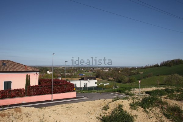terreno edificabile in vendita a Tortona in zona Mombisaggio