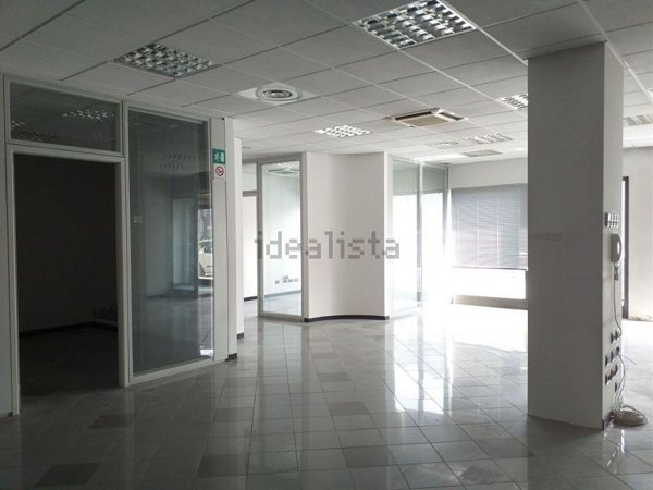 ufficio in vendita a Tortona
