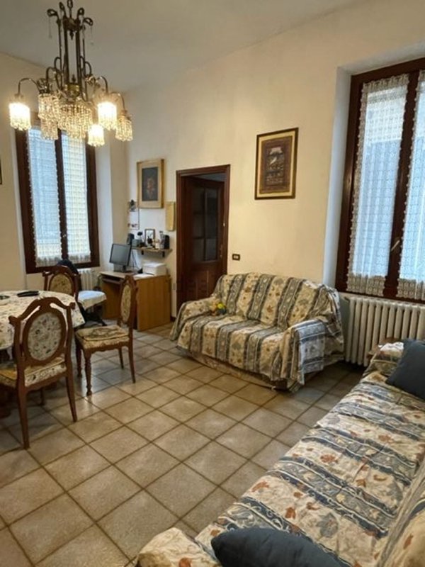 appartamento in vendita a Tortona in zona Centro Storico