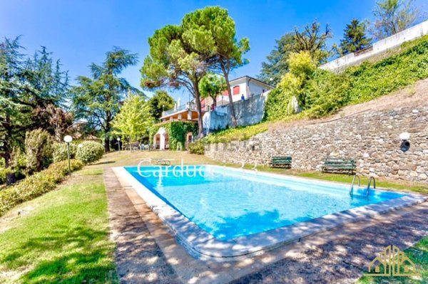 casa indipendente in vendita a Tortona in zona Centro Storico