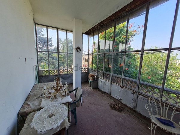 casa indipendente in vendita a Tortona