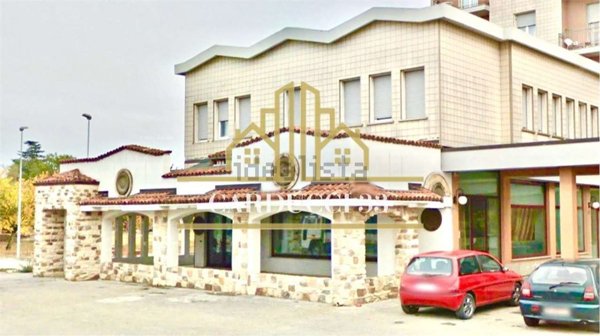 negozio in vendita a Tortona