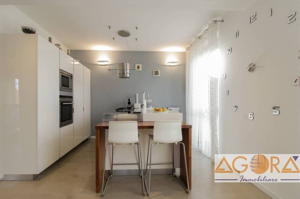 appartamento in vendita a Tortona in zona Centro Storico