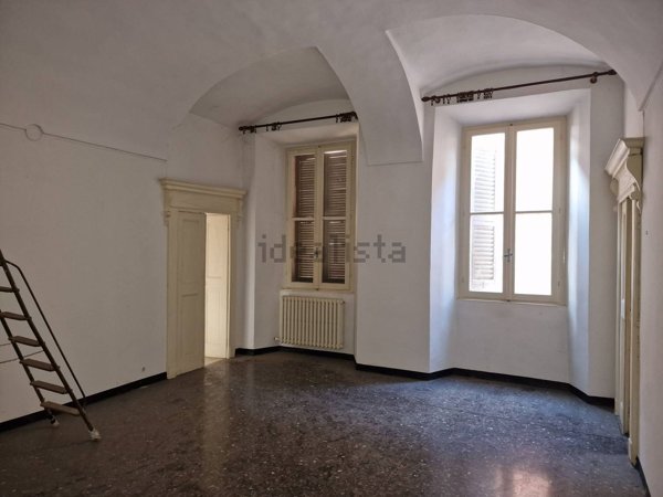 appartamento in vendita a Tortona in zona Centro Storico