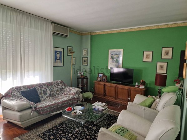 appartamento in vendita a Tortona in zona San Bernardino