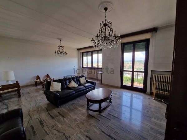 appartamento in vendita a Tortona in zona Oasi