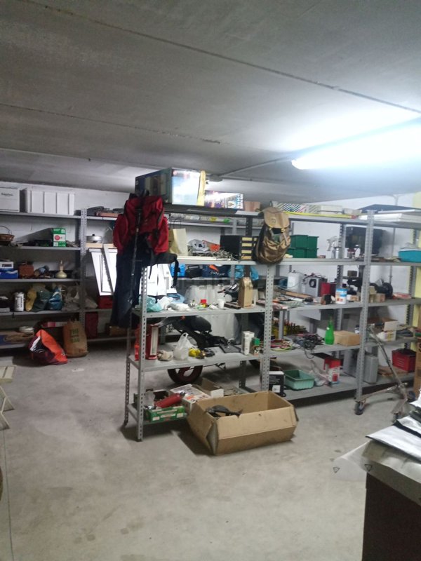 locale di sgombero in vendita a Tortona