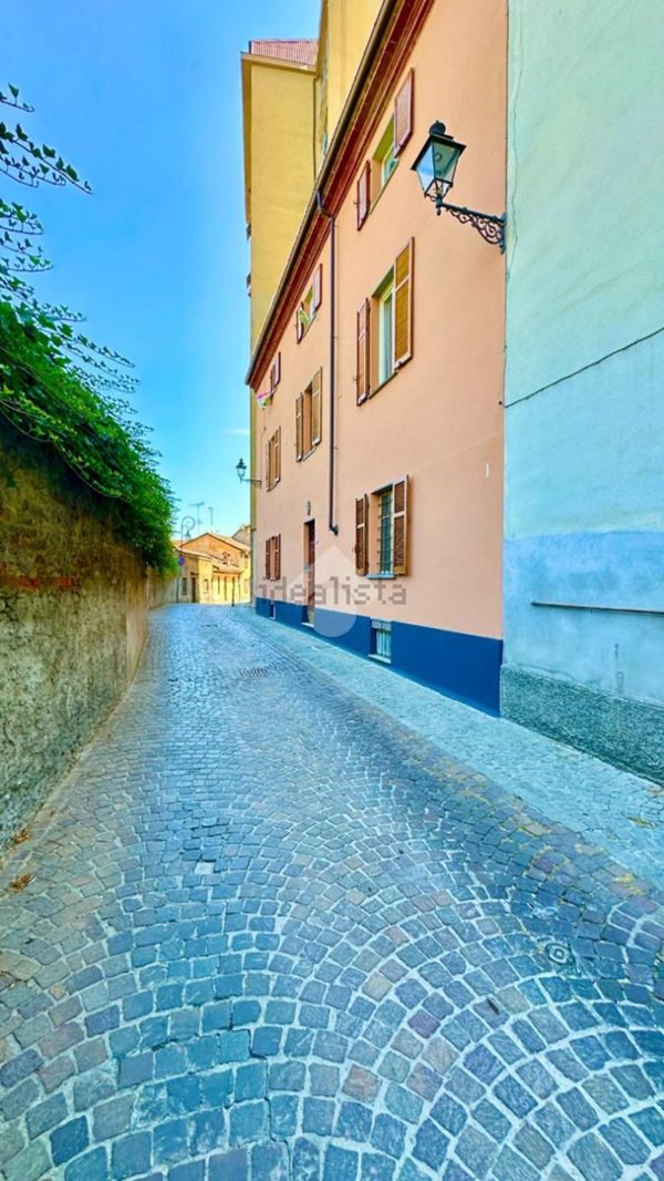 appartamento in vendita a Tortona in zona Centro Storico