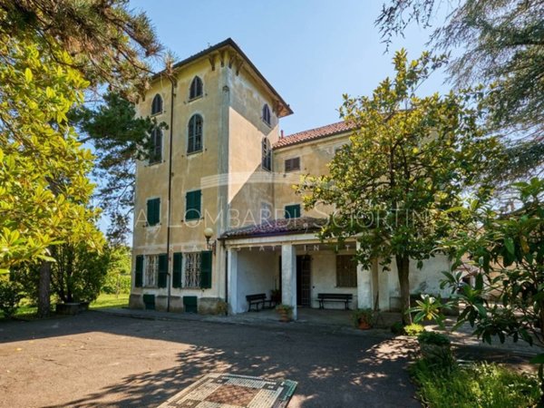casa indipendente in vendita a Tortona in zona Oasi