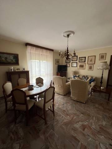 appartamento in vendita a Tortona in zona Paghisano