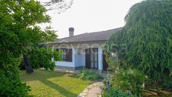 casa indipendente in vendita a Tortona in zona Castellar Ponzano