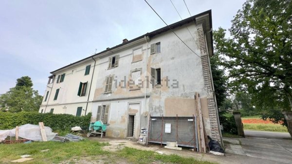 casa semindipendente in vendita a Tortona