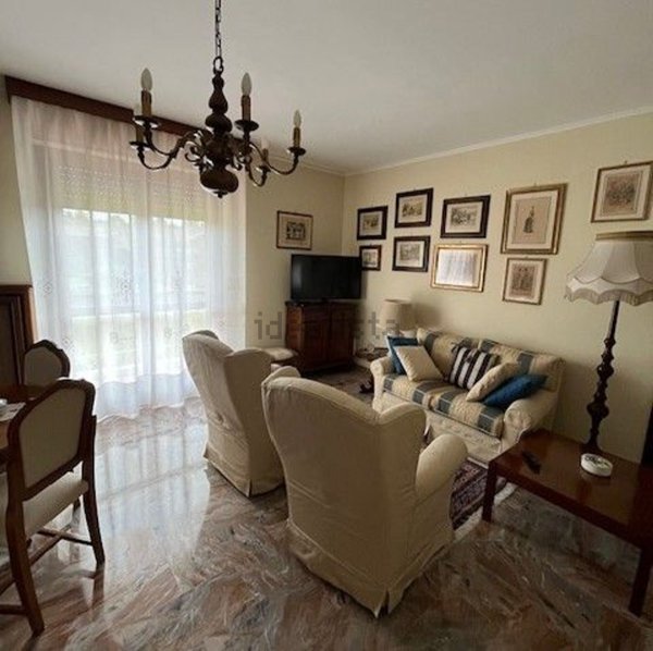 appartamento in vendita a Tortona in zona Paghisano