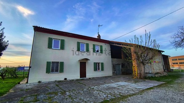 quadrivano in vendita a Tortona