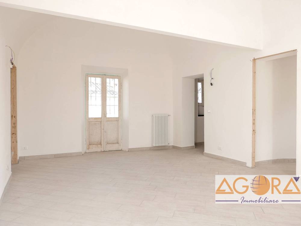 appartamento in vendita a Tortona in zona Centro Storico