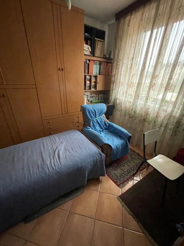 casa indipendente in vendita a Tortona