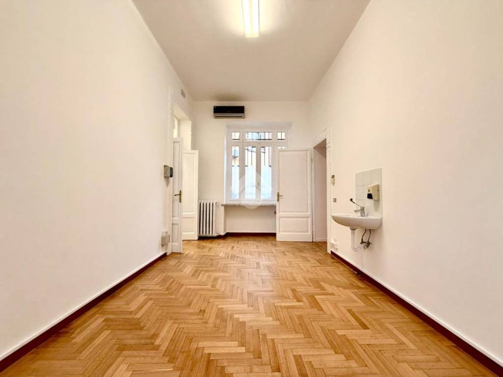 ufficio in vendita a Tortona