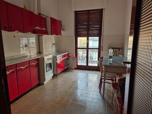 appartamento in vendita a Tortona in zona Centro Storico