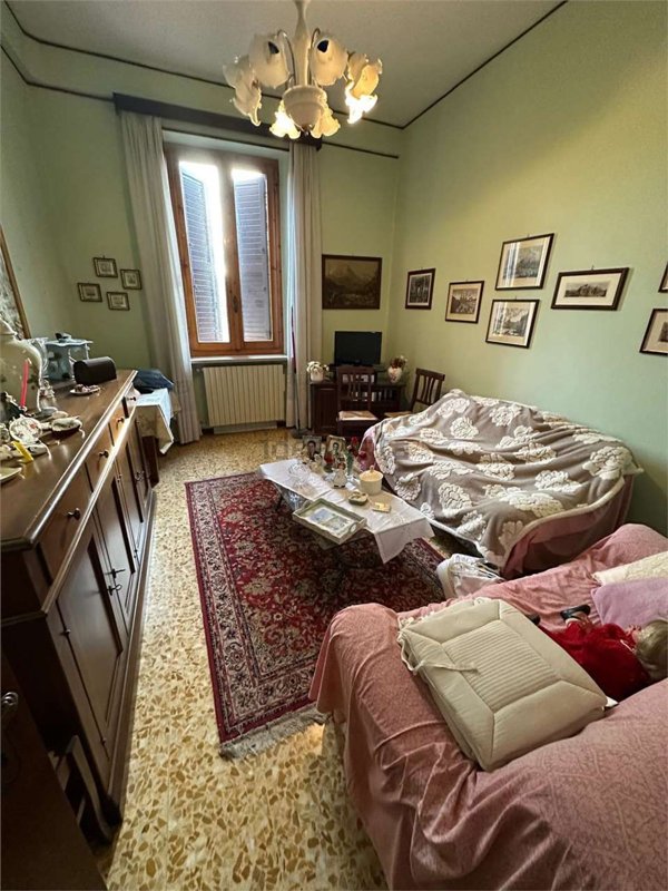 appartamento in vendita a Tortona in zona Centro Storico