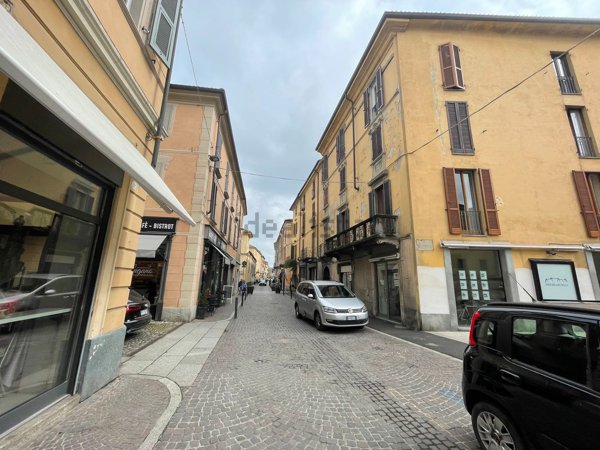 appartamento in vendita a Tortona in zona Centro Storico