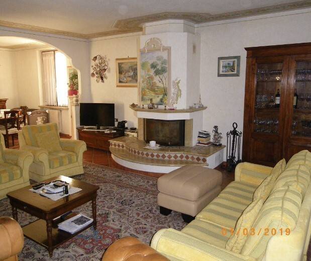 casa indipendente in vendita a Tortona in zona Castello