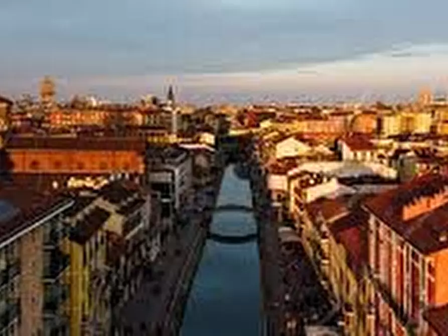 locale commerciale in vendita a Tortona