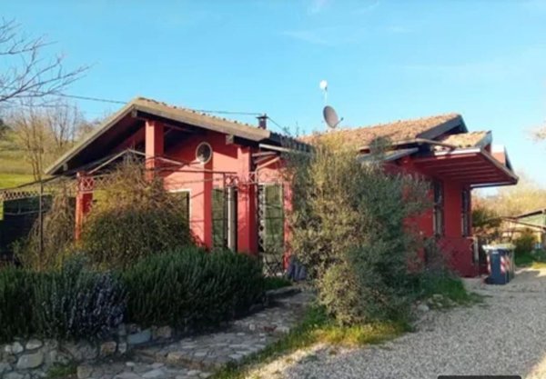 appartamento in vendita a Tortona in zona Oasi