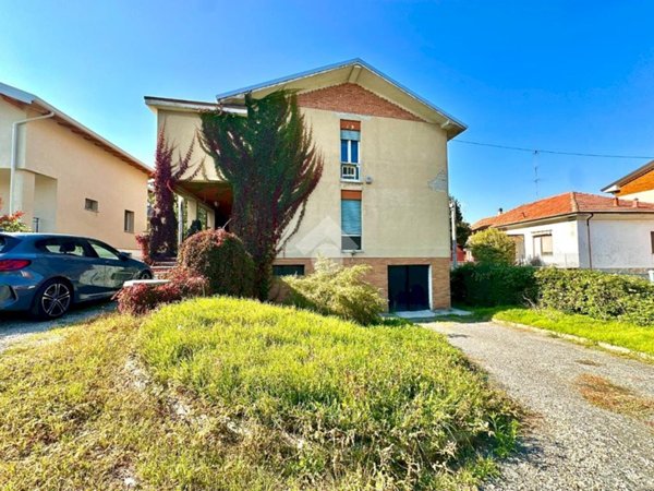 casa indipendente in vendita a Tortona in zona Oasi
