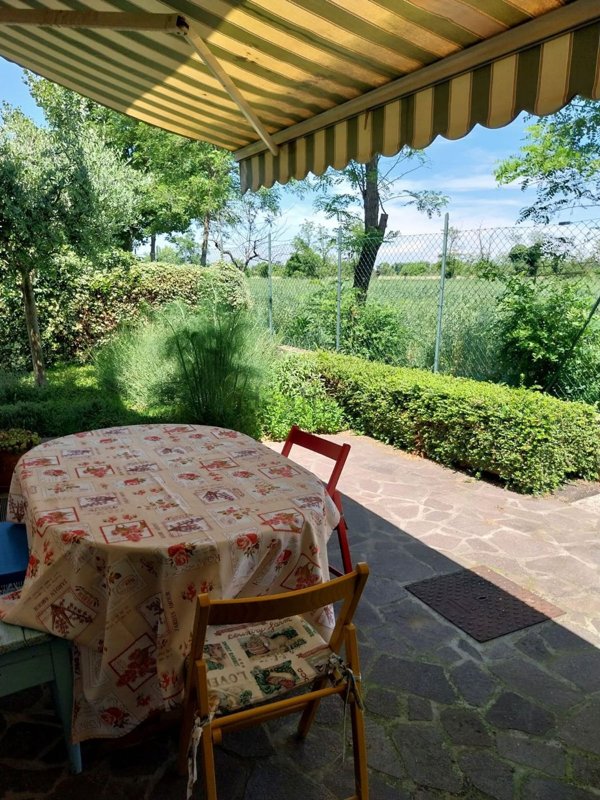 casa indipendente in vendita a Tortona in zona Rivalta Scrivia