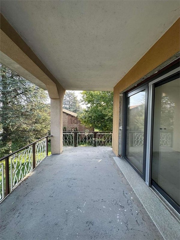 casa indipendente in vendita a Tortona