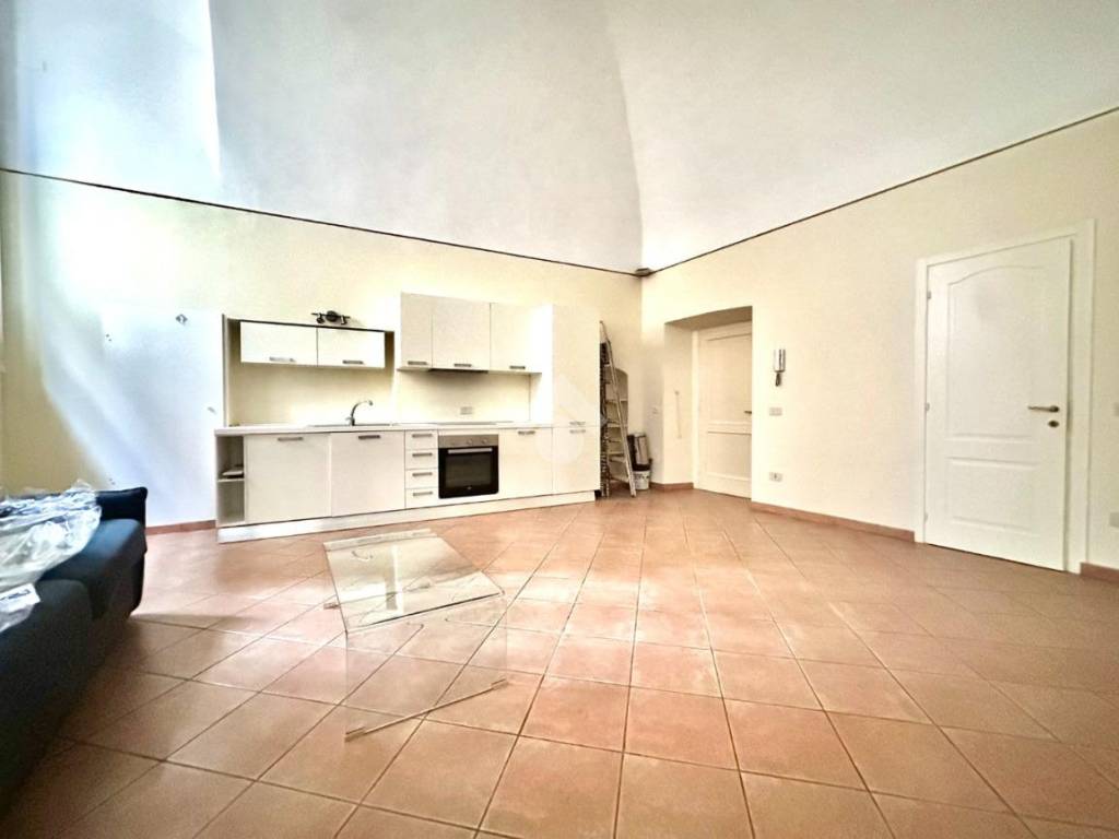 appartamento in vendita a Tortona in zona Centro Storico