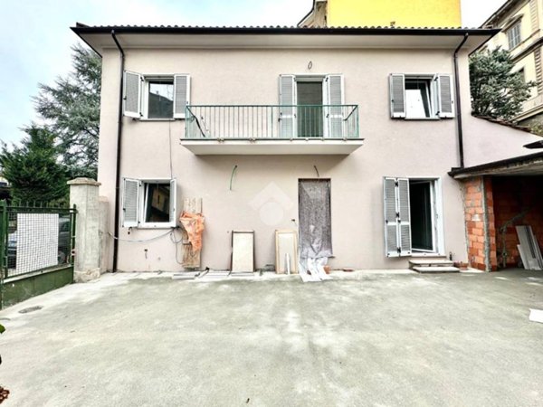 casa indipendente in vendita a Tortona in zona Città Giardino