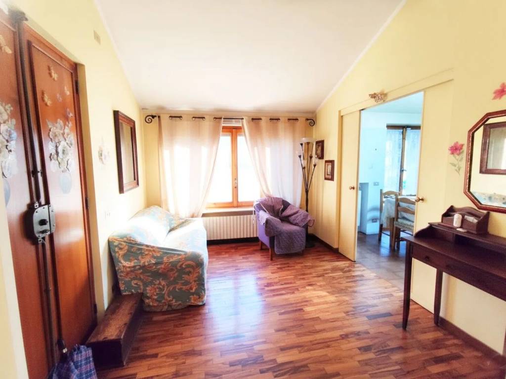 appartamento in vendita a Tortona in zona Centro Storico