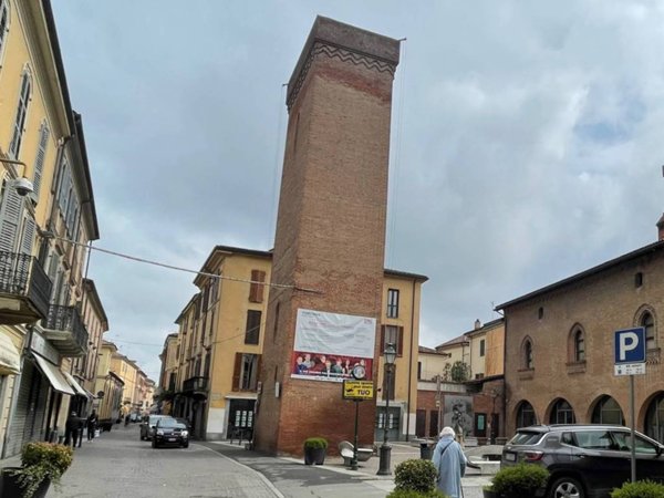 appartamento in vendita a Tortona in zona Centro Storico