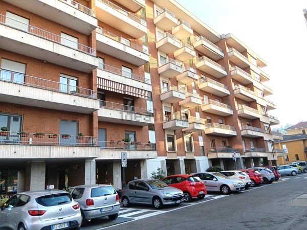 appartamento in vendita a Tortona in zona Centro Storico