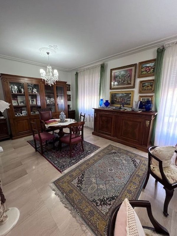 appartamento in vendita a Tortona in zona Castello