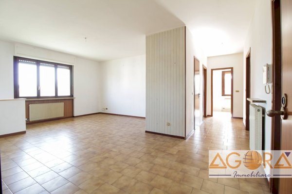 appartamento in vendita a Tortona in zona Paghisano