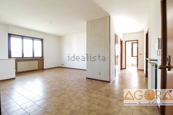 appartamento in vendita a Tortona in zona Paghisano