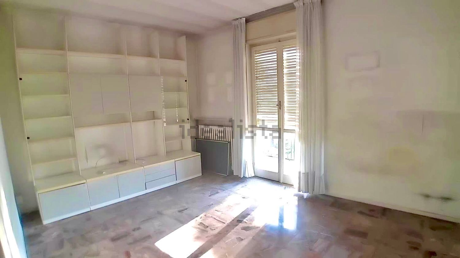 appartamento in vendita a Tortona in zona Paghisano