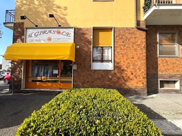 negozio in vendita a Tortona