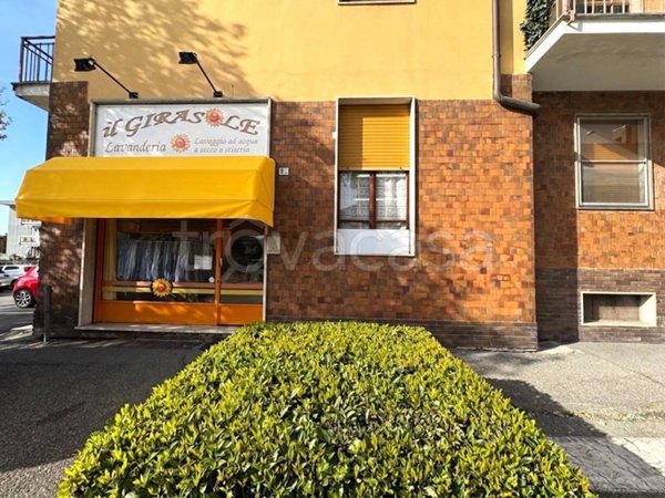 negozio in vendita a Tortona