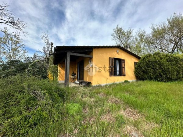 casa indipendente in vendita a Tortona in zona Città Giardino